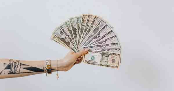 大数据包含设备数据的行业文章