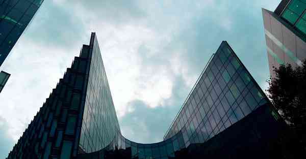 大数据包含设备数据的行业文章