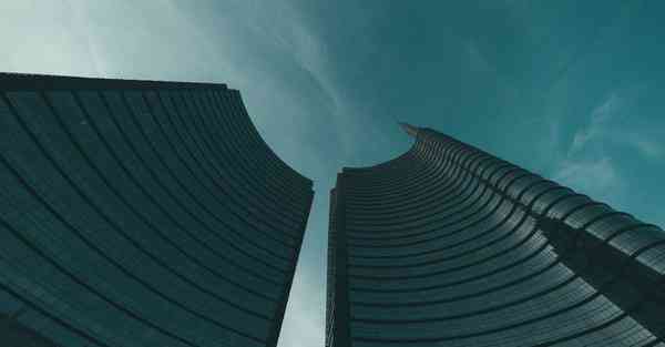 大数据包含设备数据的行业文章