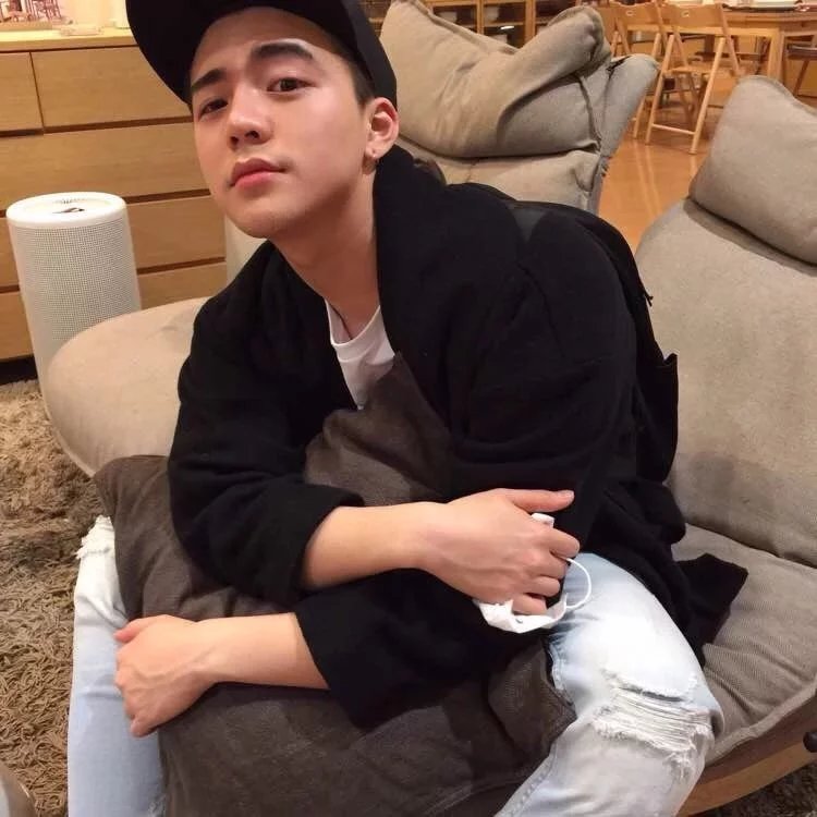 胡玉仁艳
