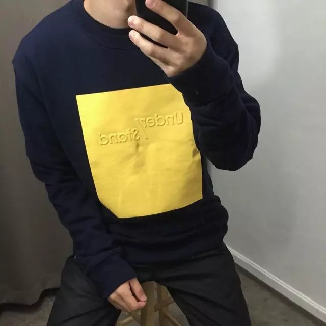 莫新昌琴