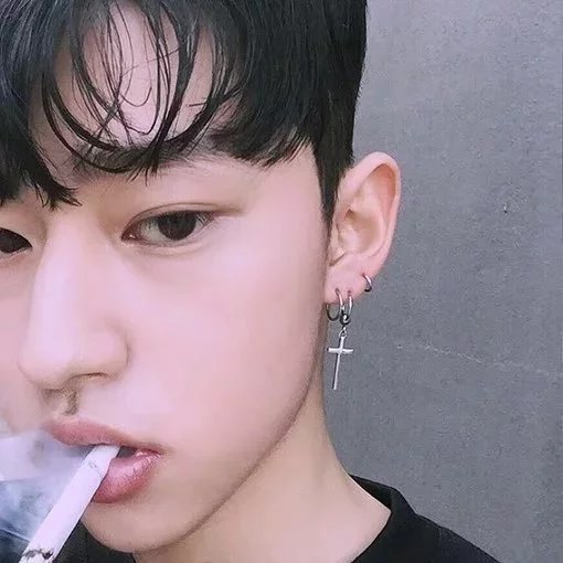 魏贝荔娇