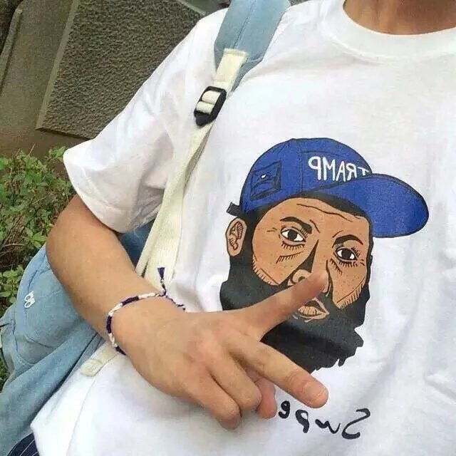 宁晨江艳