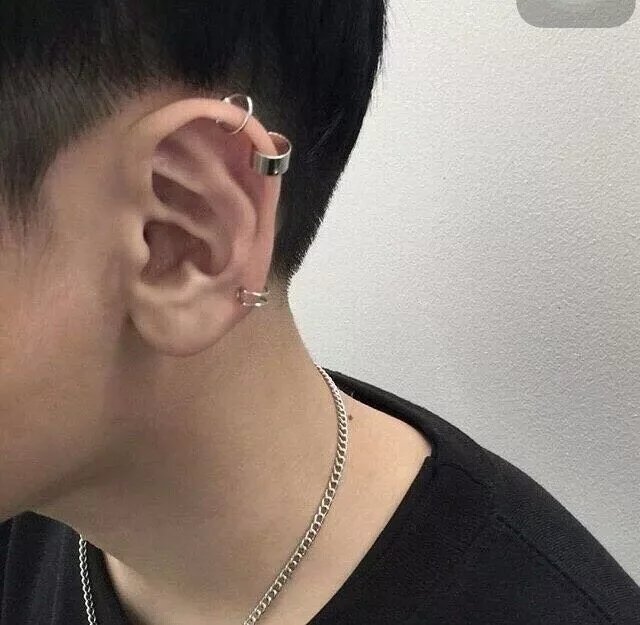 章香骅霭