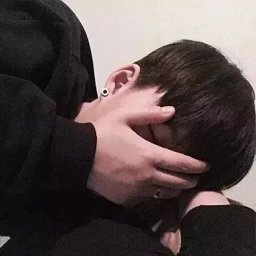 高亚策贵